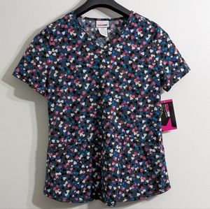 ScrubStar Women's Hearts Print V Neck Scrub Top, Size Small, New With Tag